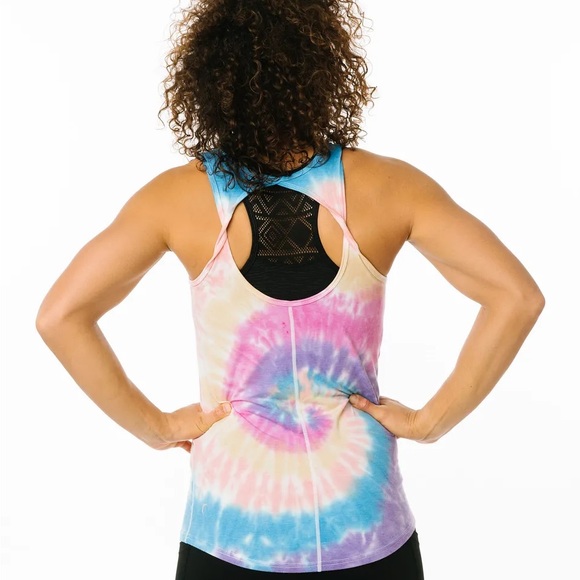 Hendrix Twist Tank -Zyia - Picture 2 of 5